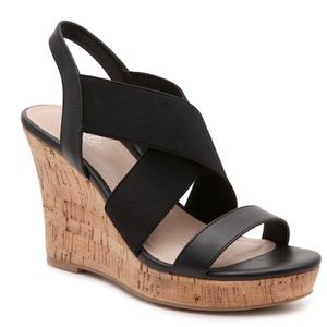 NWT Charles By Charles David Lupita Wedge Sandal